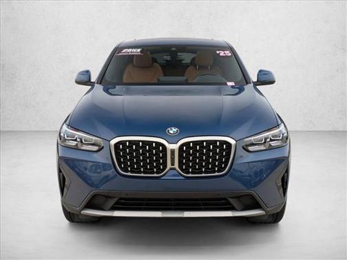 2025 BMW X4 xDrive30i