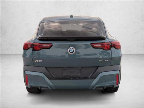 2025 BMW X2 xDrive28i