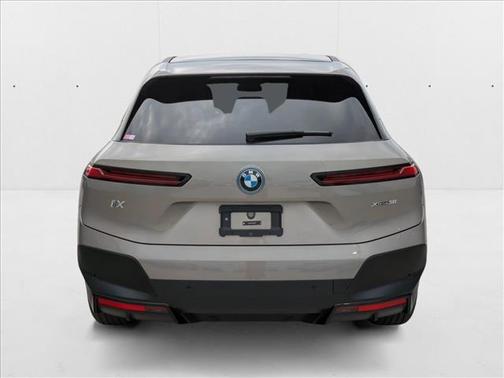 2025 BMW iX xDrive50