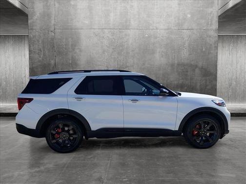 Photo 5 of 29 of 2021 Ford Explorer ST