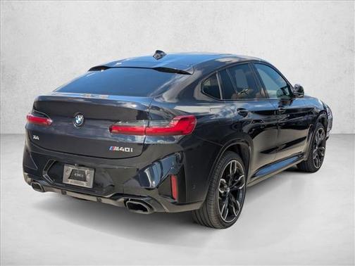 2024 BMW X4 M40i