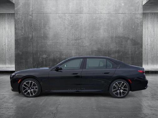 2024 BMW 760 760i xDrive
