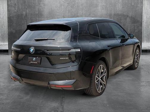 2025 BMW iX xDrive50