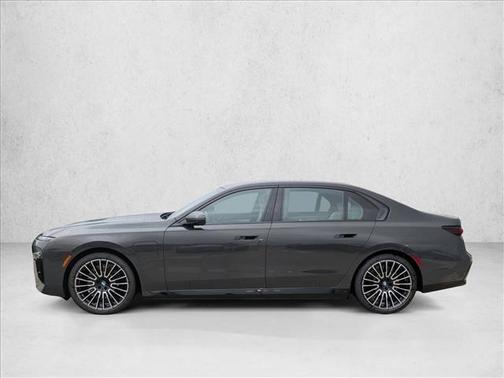 2026 BMW 750e xDrive