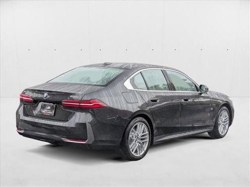 2025 BMW 530 i xDrive