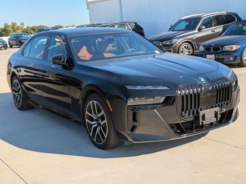 2023 BMW 740 i