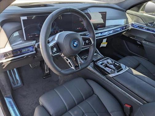 2024 BMW i7 M70