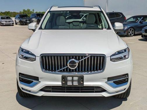 2023 Volvo XC90 B5 Core