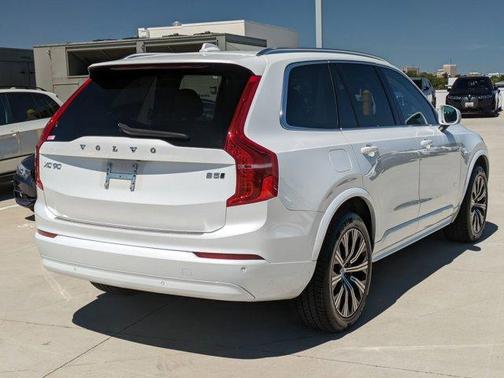 2023 Volvo XC90 B5 Core