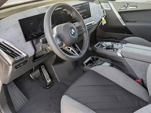 2026 BMW iX xDrive60