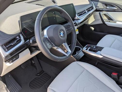 Space Silver 2026 BMW X1 xDrive28i