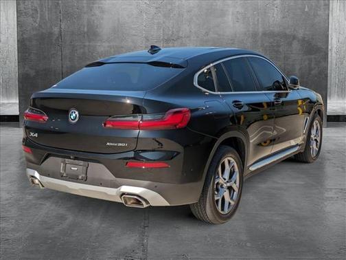 2023 BMW X4 xDrive30i
