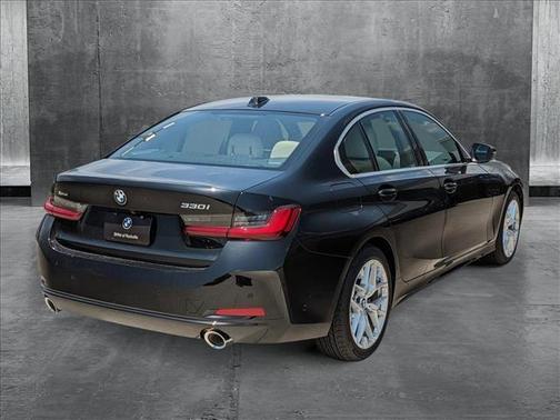 2025 BMW 330 i xDrive
