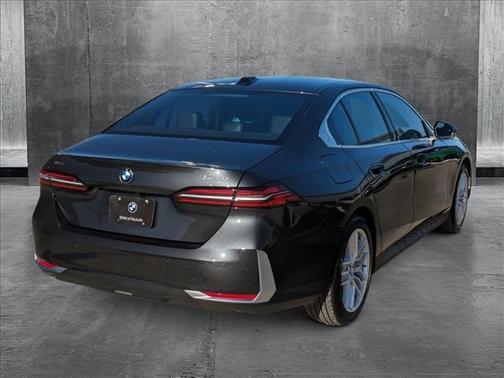2025 BMW 530 i xDrive