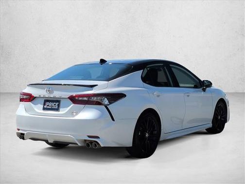Wind Chill Pearl / Midnight Black Metallic 2024 Toyota Camry XSE
