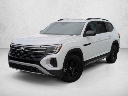 Pure White 2024 Volkswagen Atlas 2.0T Peak Edition SE w/Technology