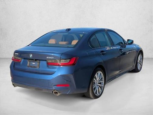 2023 BMW 330 i xDrive