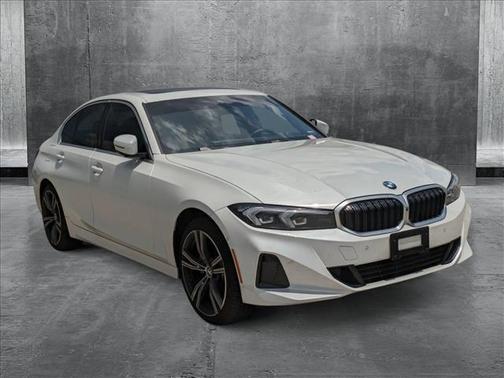 2023 BMW 330 i xDrive