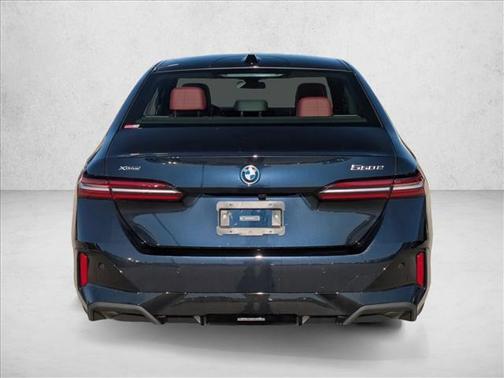 2026 BMW 550e xDrive