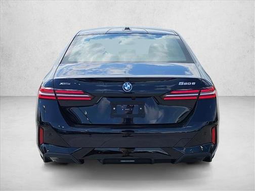 2026 BMW 550e xDrive