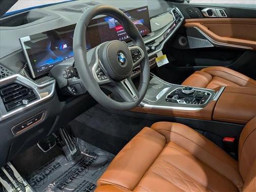 2026 BMW X7 M60i