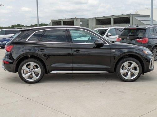 2024 Audi Q5 45 S line quattro Premium