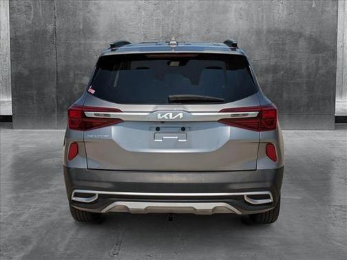 2022 Kia Seltos EX