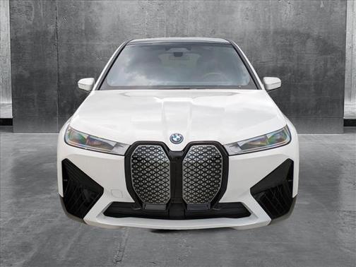 2025 BMW iX xDrive50