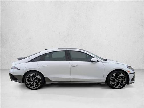 2025 Hyundai IONIQ 6 Limited