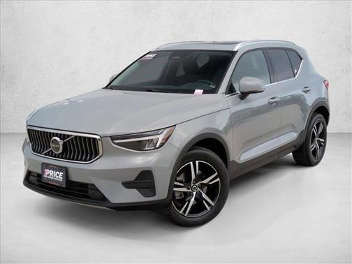 2024 Volvo XC40 CORE THEME