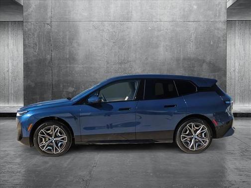 2025 BMW iX xDrive50