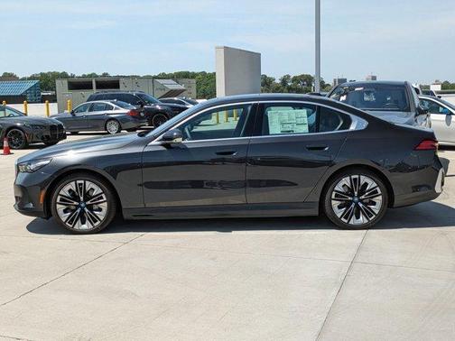 2024 BMW i5 eDrive40