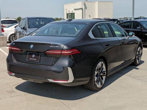 2024 BMW i5 eDrive40