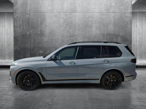 2026 BMW X7 M60i