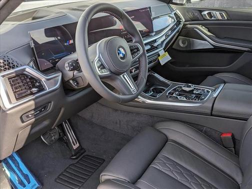 2026 BMW X7 M60i