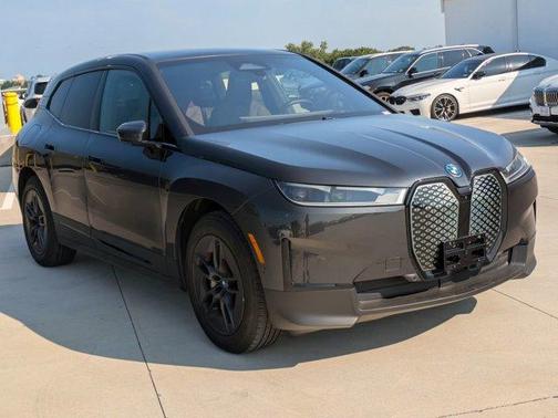 2025 BMW iX xDrive50