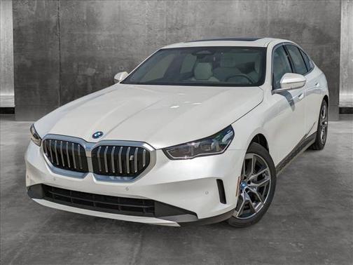 2025 BMW i5 xDrive40