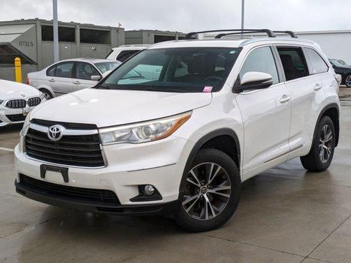 2016 Toyota Highlander XLE