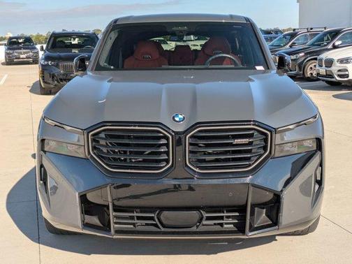 2023 BMW XM Base