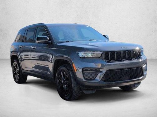 Metallic 2025 Jeep Grand Cherokee Laredo