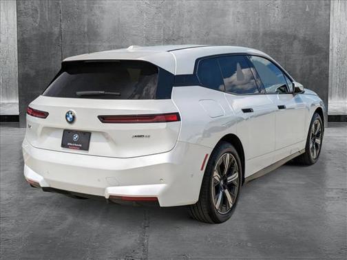 2026 BMW iX xDrive45