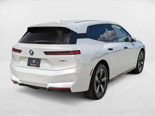 2026 BMW iX xDrive45
