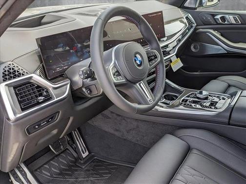 2026 BMW X7 M60i