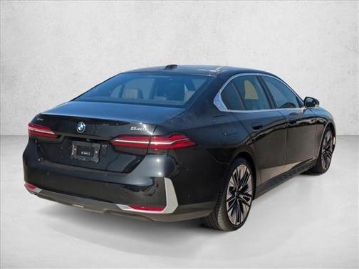 2025 BMW 540 i xDrive