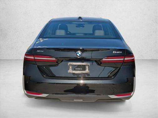 2025 BMW 540 i xDrive