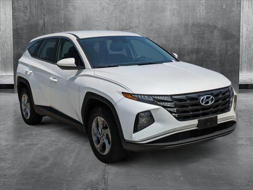 2022 Hyundai TUCSON SE