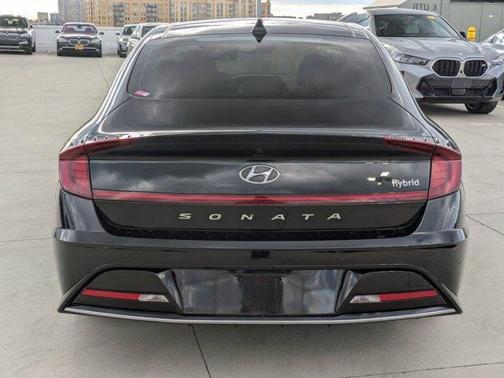 2023 Hyundai SONATA Hybrid Limited