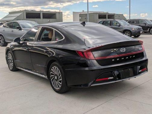 2023 Hyundai SONATA Hybrid Limited