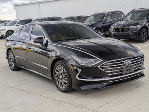 2023 Hyundai SONATA Hybrid Limited