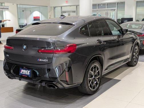 2025 BMW X4 M40i